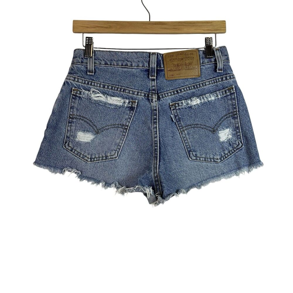 VINTAGE LEVI'S Shorts Women’s 7 Jr Blue Denim 950 Relaxed Fit Light Wash 90s - Picture 2 of 10